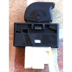 Power window switch Nissan