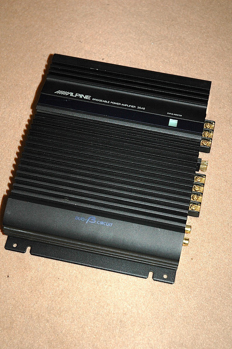 Vintage Alpine 3548 bridgeable power 